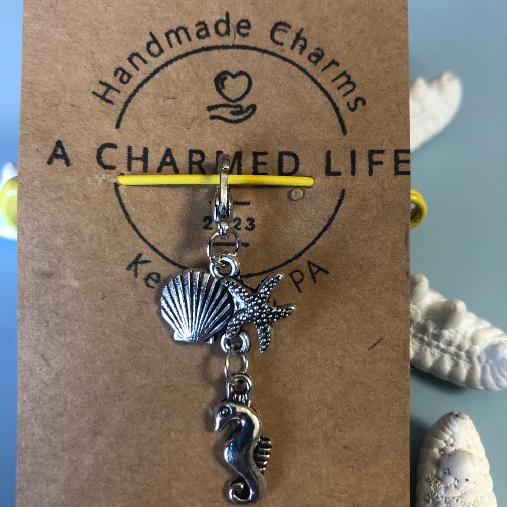 NWT, Handmade by A Charmed Life. Ocean Themed Zipper Pull